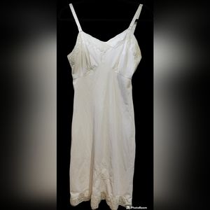 Vintage Aristocraft white lace and embroidered slip dress women's size 32